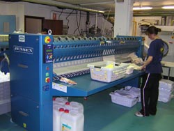 Handitzeko sakatu irudiaren gainean